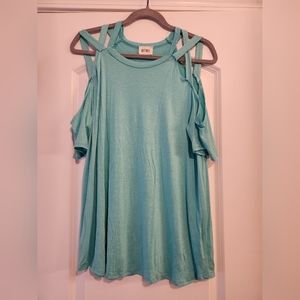 Teal tee with cutout criss-cross sleeves